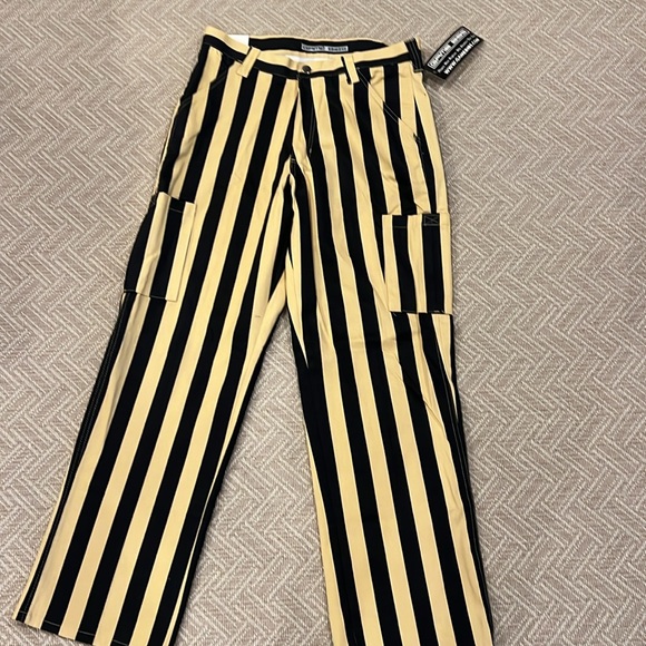 NEW Game Bibs Gold and Black Striped Pants Size 30x30 100% Cotton Side Pockets - Picture 3 of 8